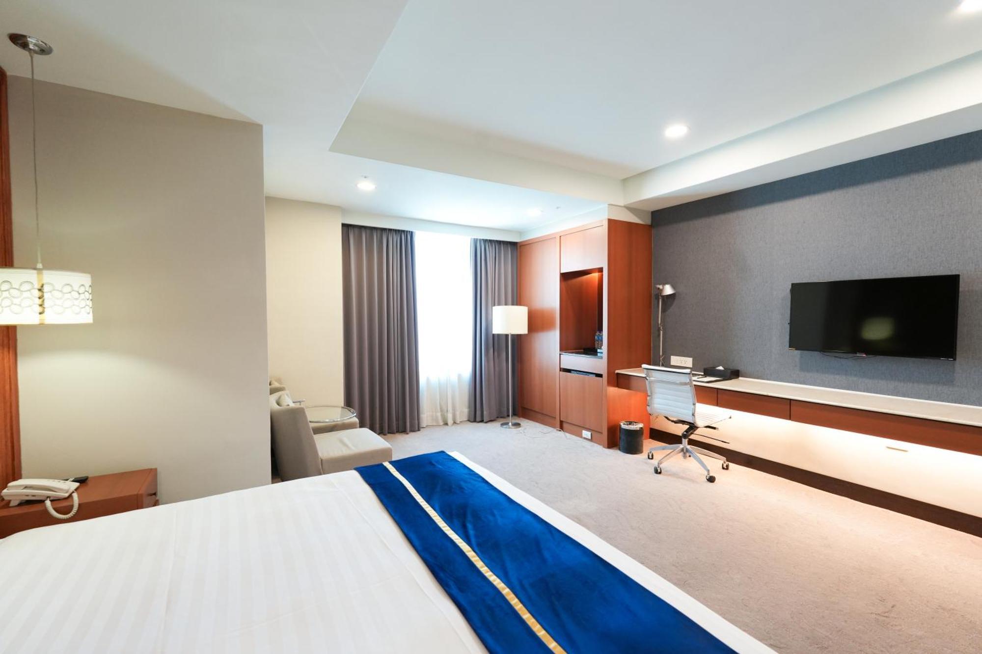 Hiyeshotel勤天商旅-花蓮館 Hualien Eksteriør bilde