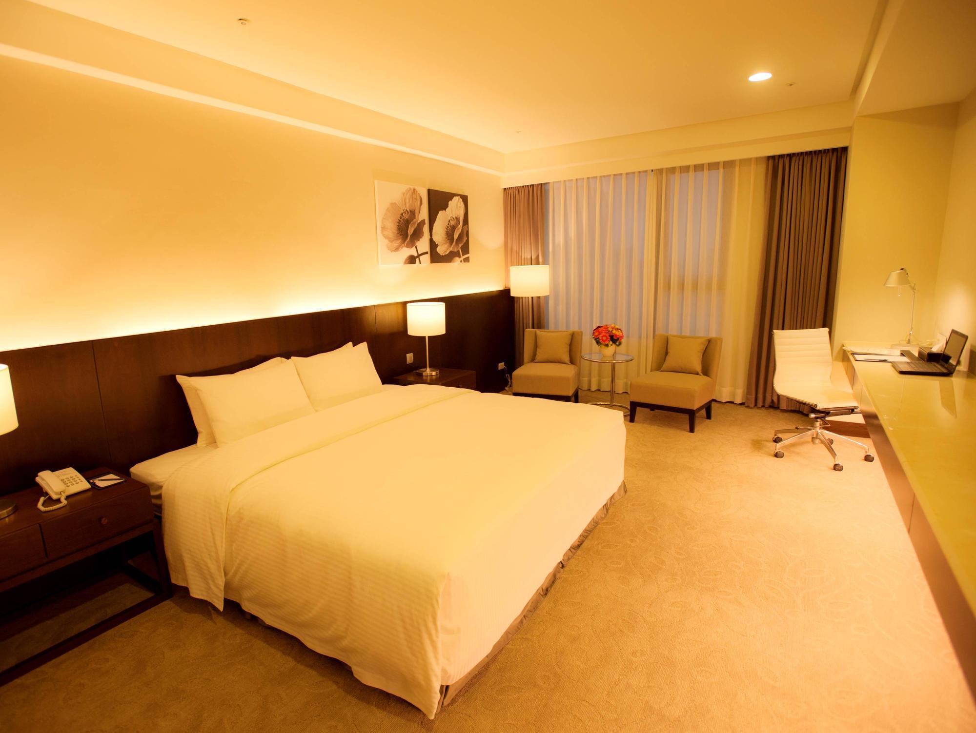 Hiyeshotel勤天商旅-花蓮館 Hualien Eksteriør bilde